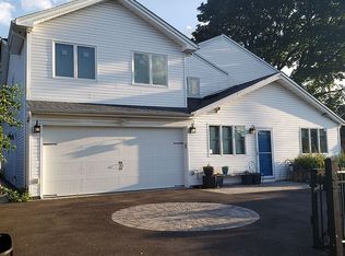 2480 Lawn Dr, East Meadow, NY 11554