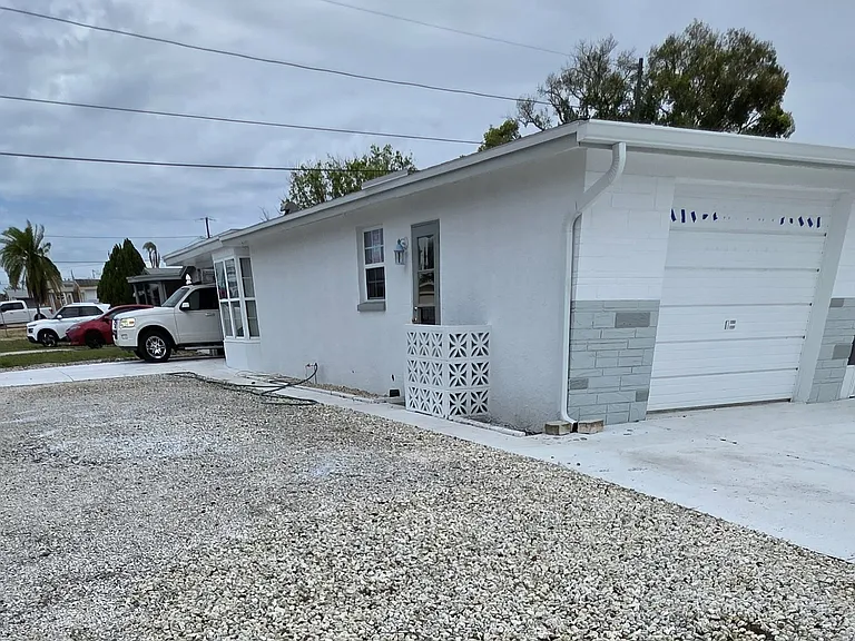 5005 Genesis Ave — Photo 20