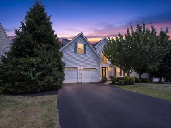 3821 Rittenhouse Rd, Macungie, PA 18062