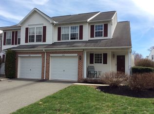 1212 Red Rock Cir, Royersford, PA 19468
