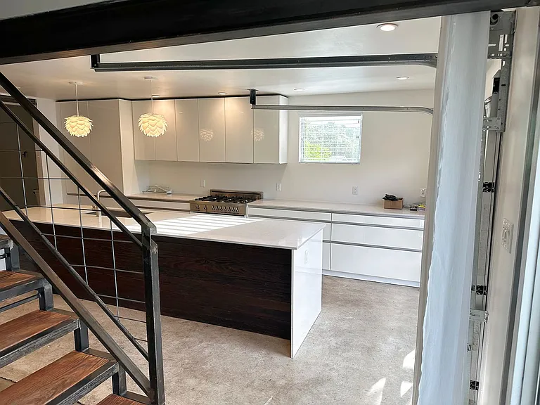 5100 Orleans Ct — Photo 6