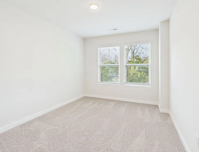 311 E Kings Dr #4 — Photo 22