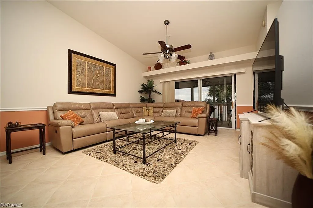 2 bed, 2.0 bath, 1414 sqft, $5,000 — Photo 4
