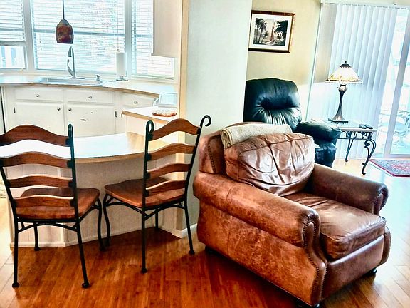 3rd image of 140 Cabbage Palm Ln #140