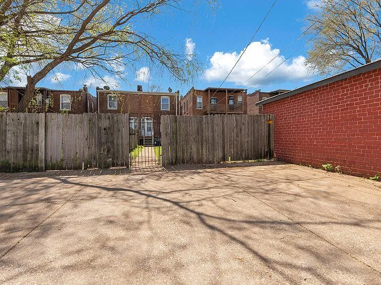 4141 Shaw Blvd — Photo 21