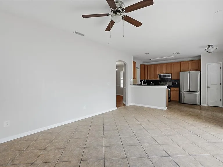 10215 Lakeside Vista Dr — Photo 12