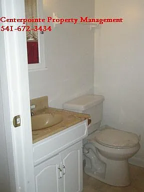785 Park Hill Ln — Photo 10