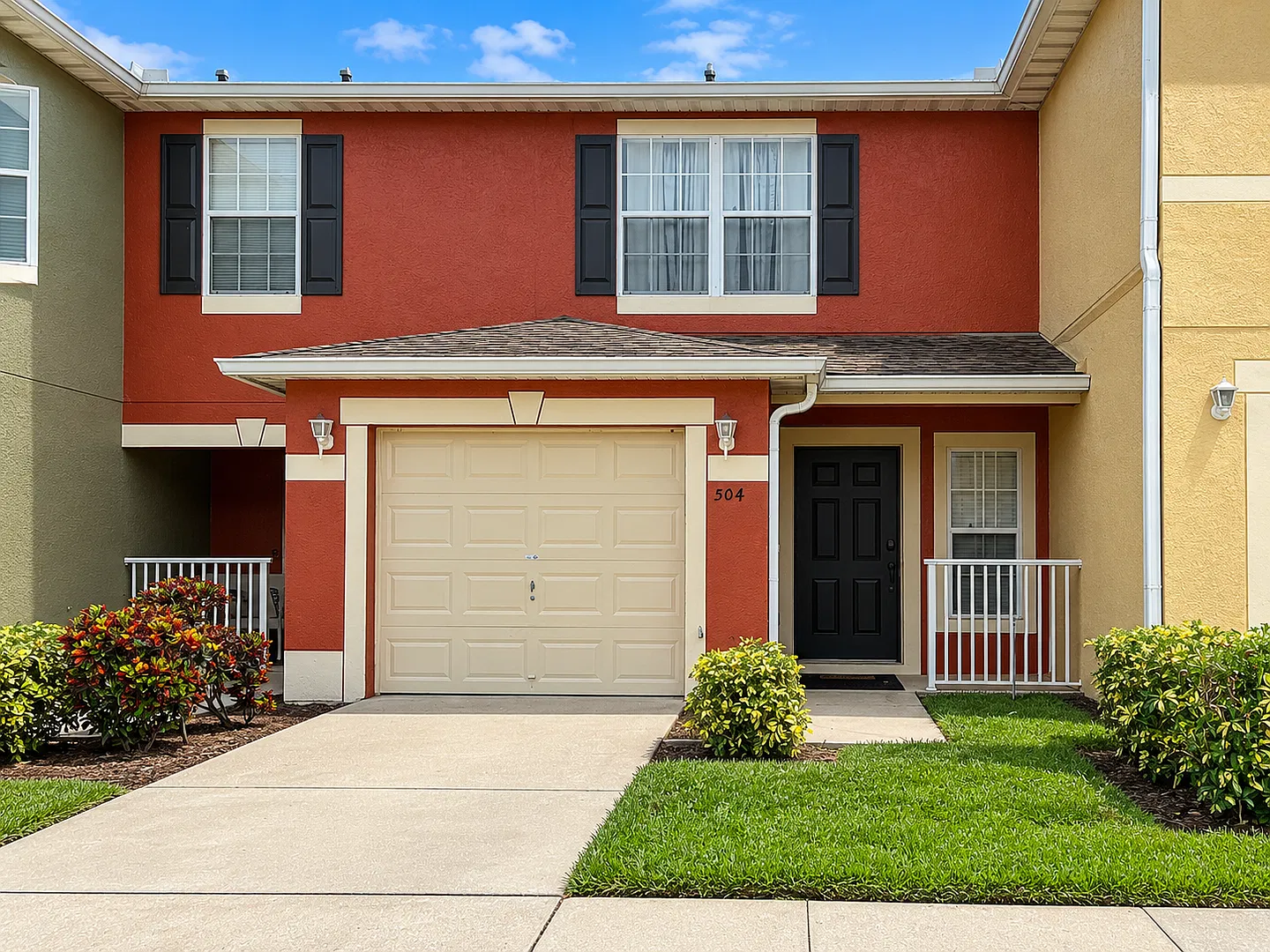 Townhouse Medow Woods — Photo 1