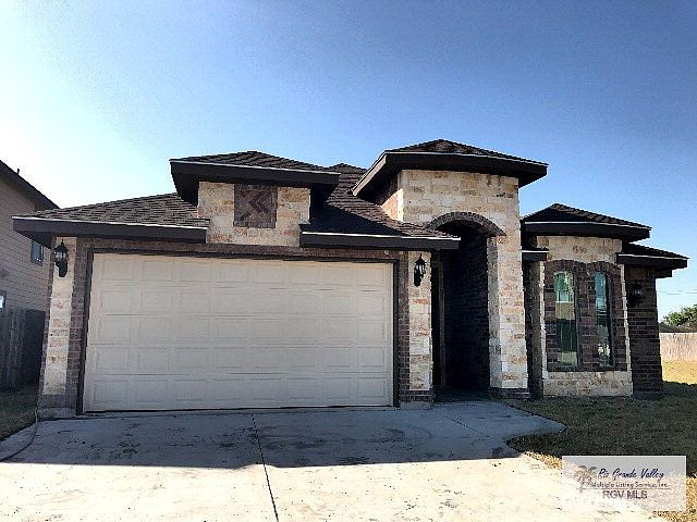 1st image of 404 La Vaca Dr S