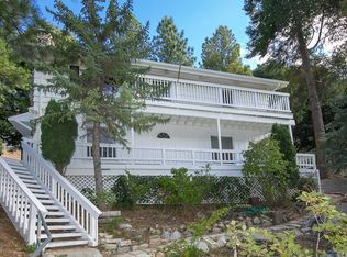 24677 San Moritz Dr, Crestline, CA 92325