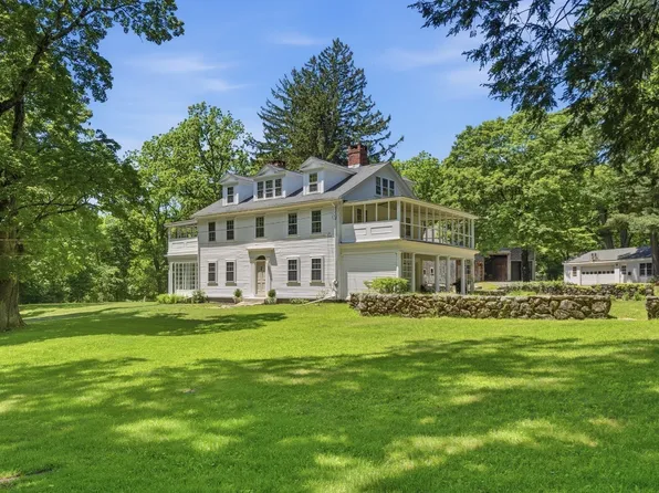 110 Washington St, Sherborn, MA 01770