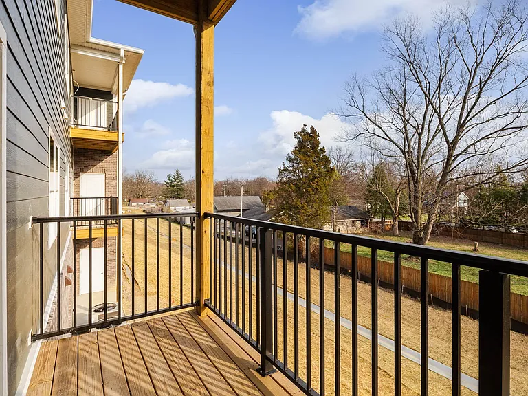Villas at Green Valley — Photo 10