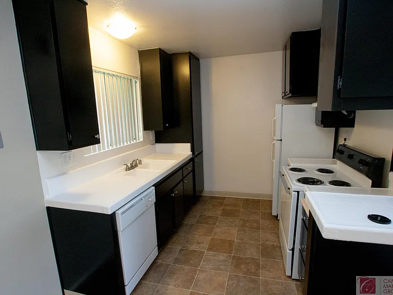 414 S. Lincoln Ave — Photo 4
