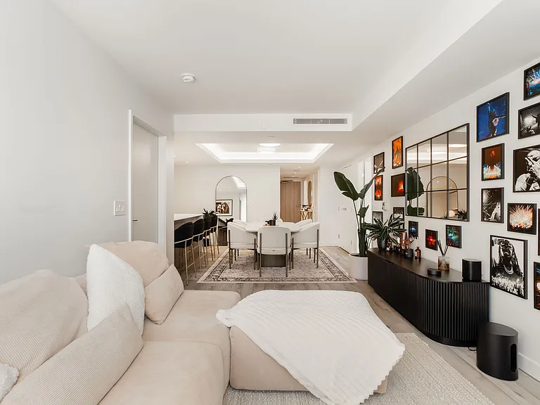 1107 Richards St #311 — Photo 4