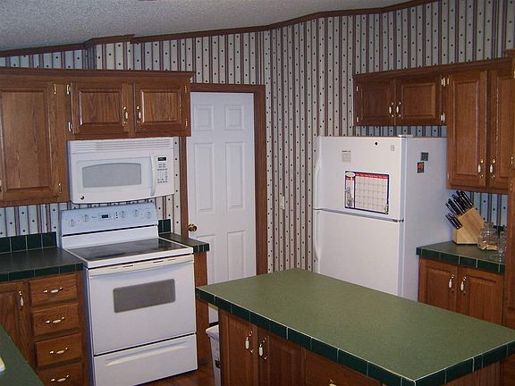 3rd image of 310 Hill Estate Ln
