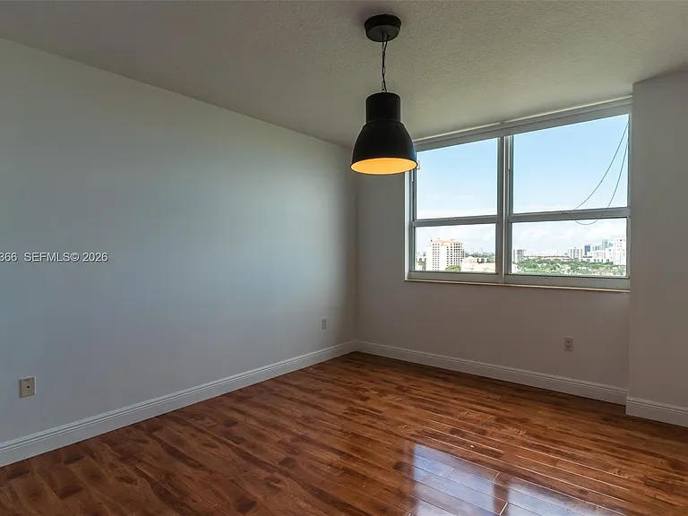 19501 W Country Club Dr #1603 — Photo 9