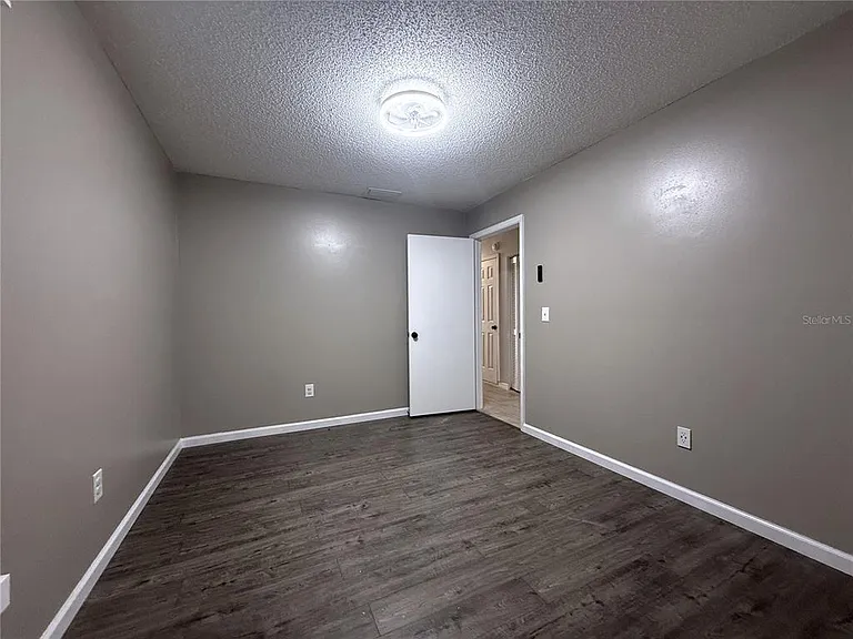 2042 Shadow Pine Dr — Photo 13