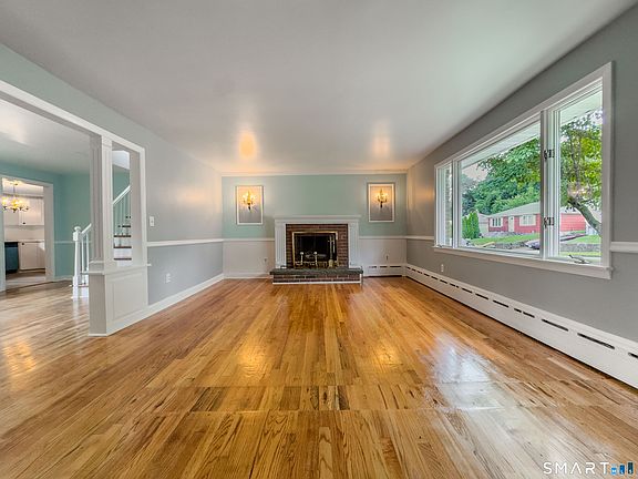 3rd image of 81 Esther Avenue