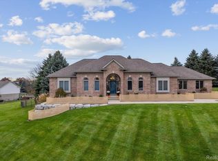 8741 N Hills Ct, Howell, MI