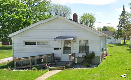 111 E Polk St Photo 1