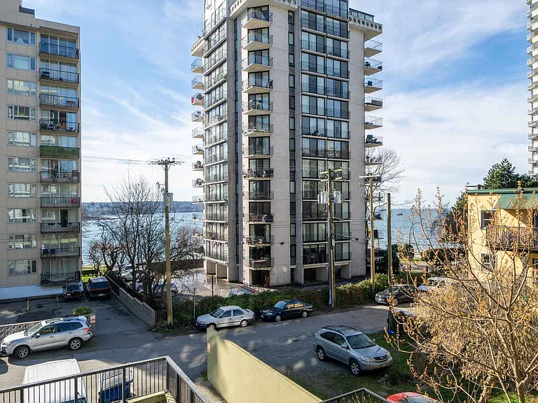 1534 Harwood St #201 — Photo 13