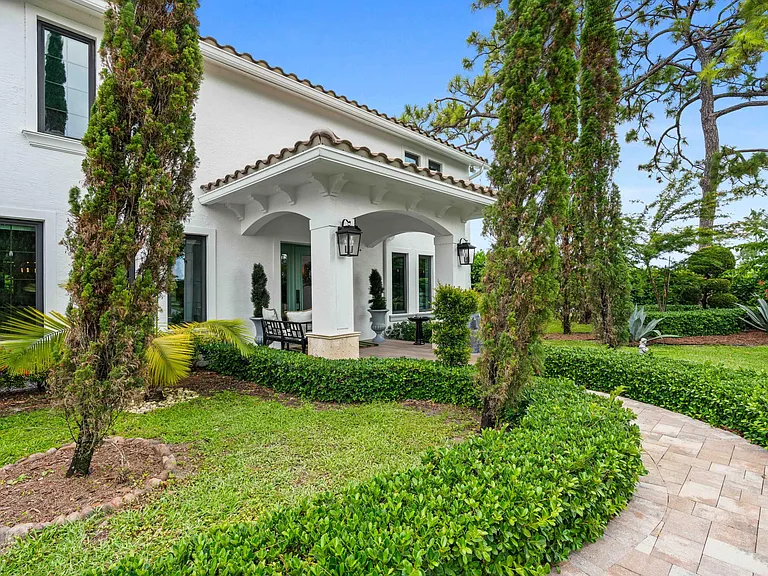 6204 Celadon Cir — Photo 4
