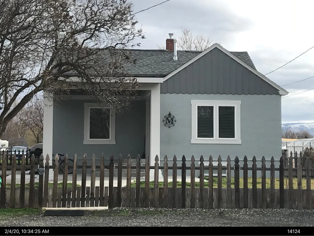 627 SW Davis Ave — Photo 1