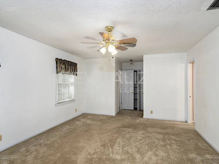 962 Lansdale Ct — Photo 32