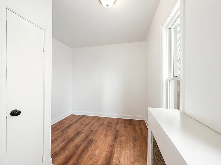 16 Oakes St #1 — Photo 11