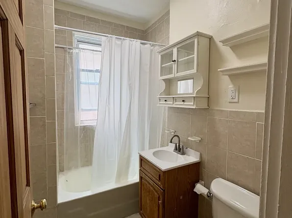 364 Riverway St. #18 Mission Hill