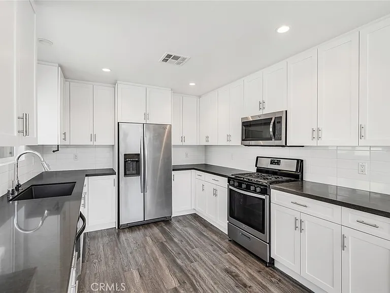 222 Old Newport Blvd — Photo 8