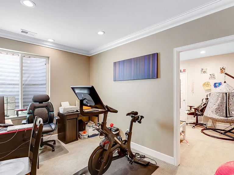 2068 Cutting Horse Dr — Photo 30