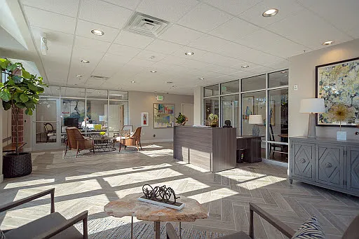 Ball Park Apartments — Photo 6