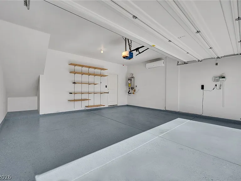 9344 Newbattle St — Photo 30