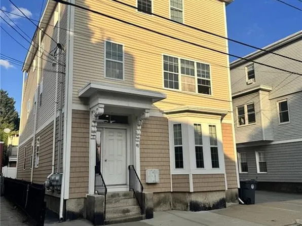 82 Sutton St, Providence, RI 02903