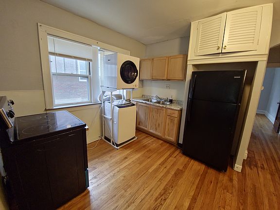 3rd image of 4959 Mardel Ave APT B