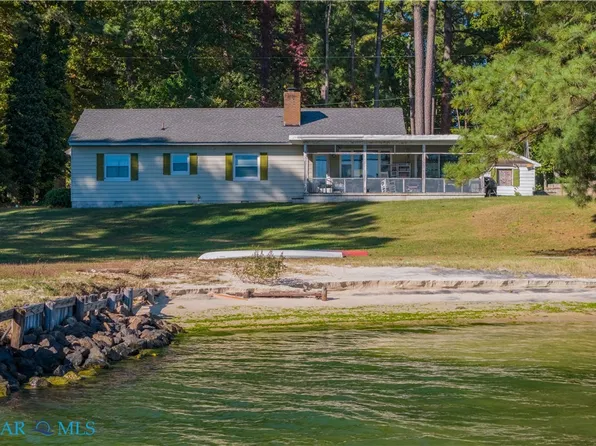 30 Birch Tree Trce, Deltaville, VA 23043