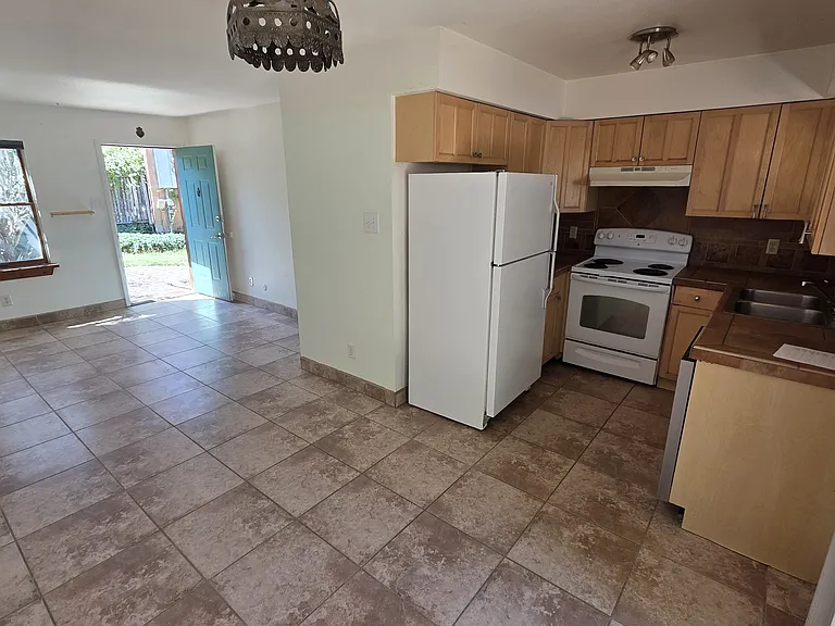2385 Camino Capitan #3 — Photo 3