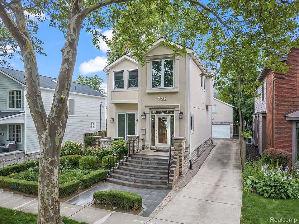 1st image of 735 Bennaville Ave