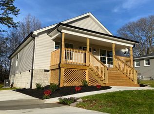 109 Summit Dr, Easley, SC 29640