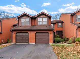 61 Bayberry Dr, Franklin Twp., NJ 08873