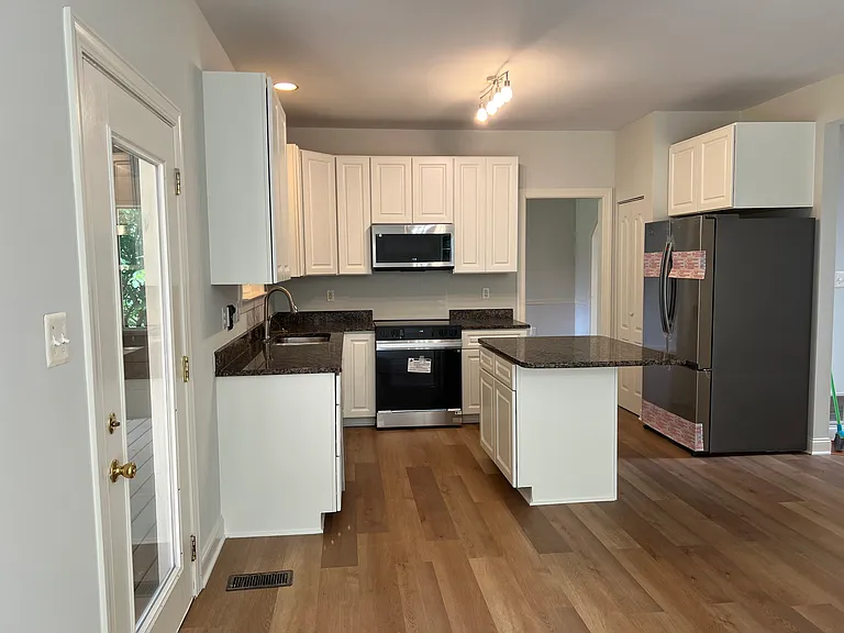 8574 Horseshoe Rd — Photo 7
