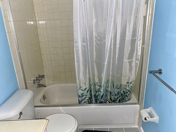 3rd image of 3500 Lodge Ln APT 237