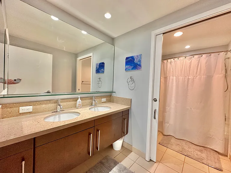 350 11th Ave #623 — Photo 30