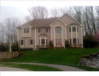 1st image of 105 Leanne Dr