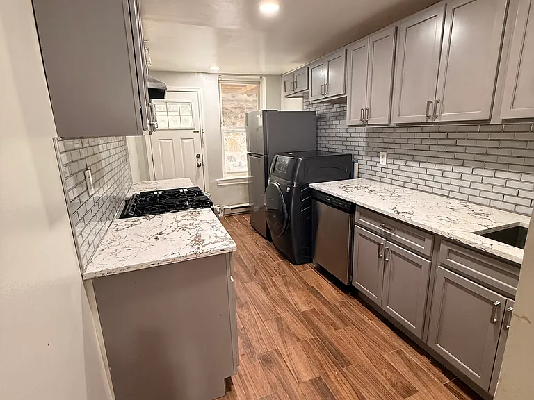 262 Undercliff Ave #1 — Photo 6