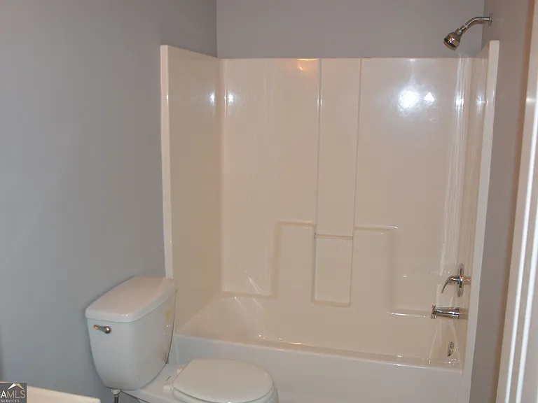 910 McDaniel St SW — Photo 14