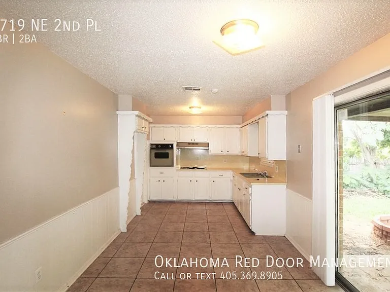 9719 NE 2nd Pl — Photo 4