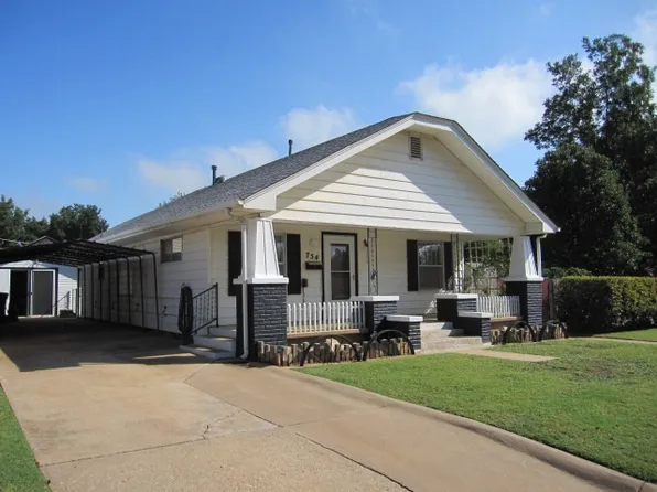 754 E Walnut Ave, Enid, OK 73701