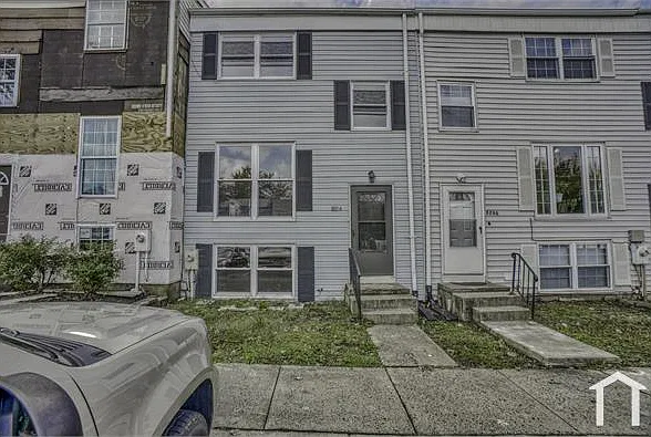 3 bed, 1620 sqft, $1,995 — Photo 3
